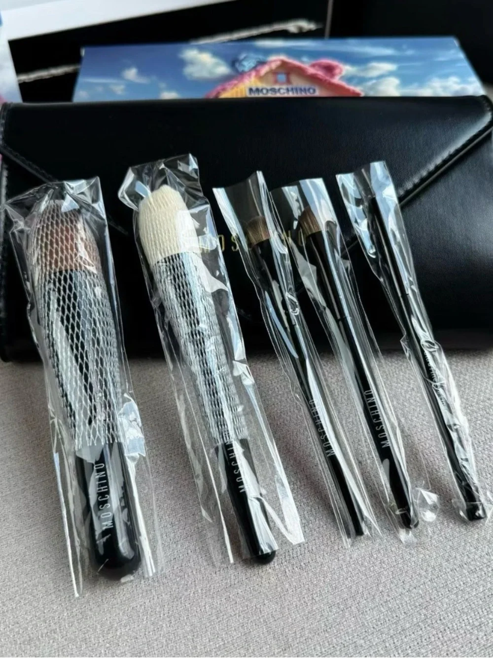 Moschino Beauty 7 piece Makeup Brush Set